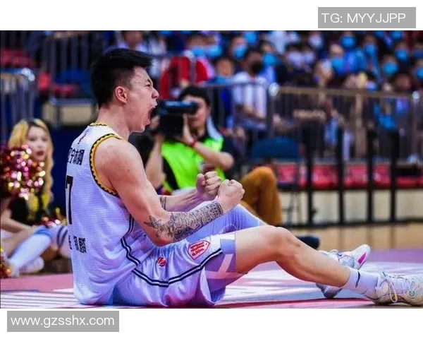 CBA裁判报告揭示吉林与上海比赛中的争议判罚与裁判表现分析